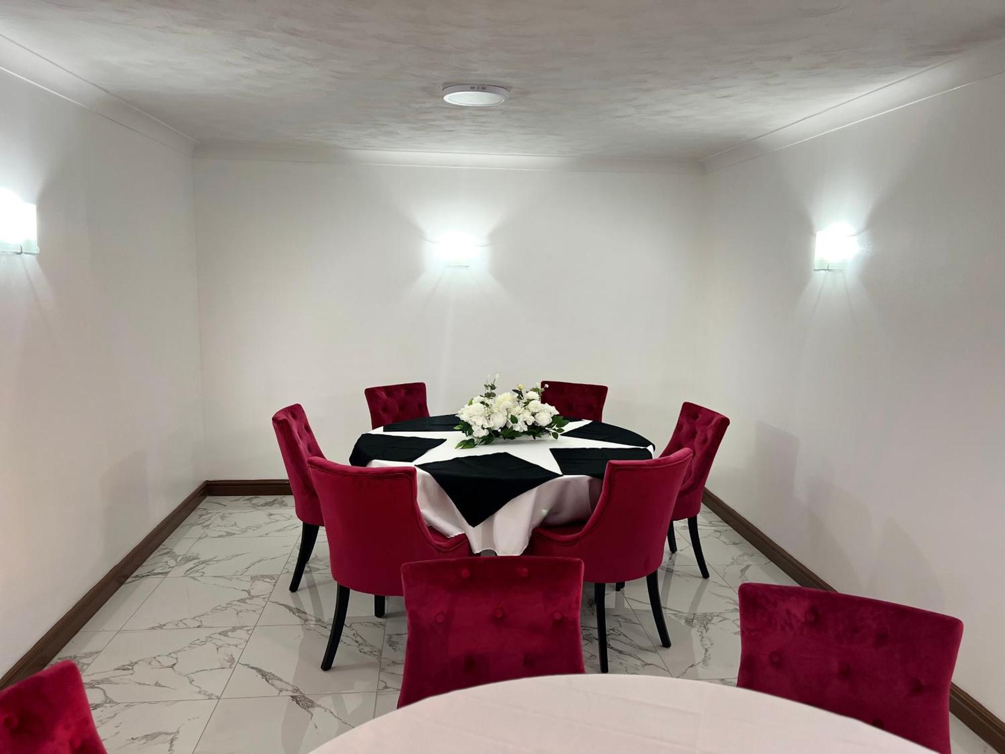 Express Hotel