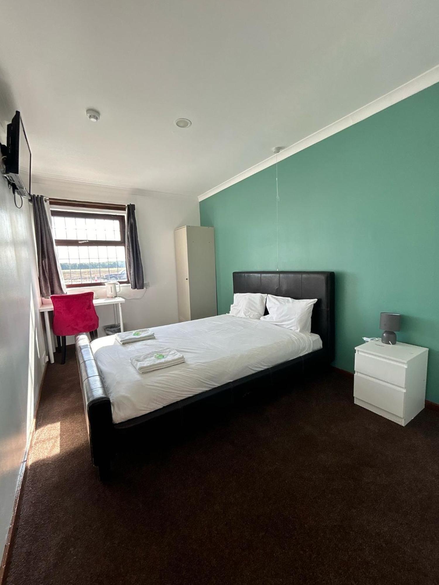 Express, Cambridge Hotel 4*